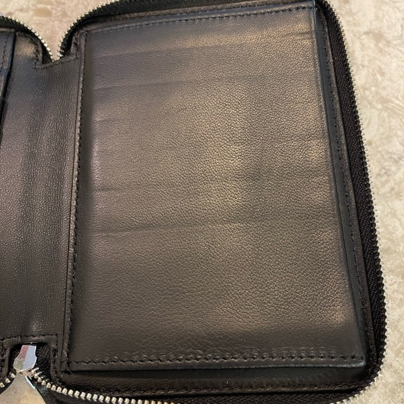 MZ Wallace black leather passport organizer. NWT - Picture 5 of 8